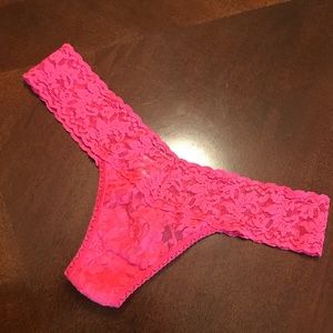 NEW Hanky Panky pink lace thong